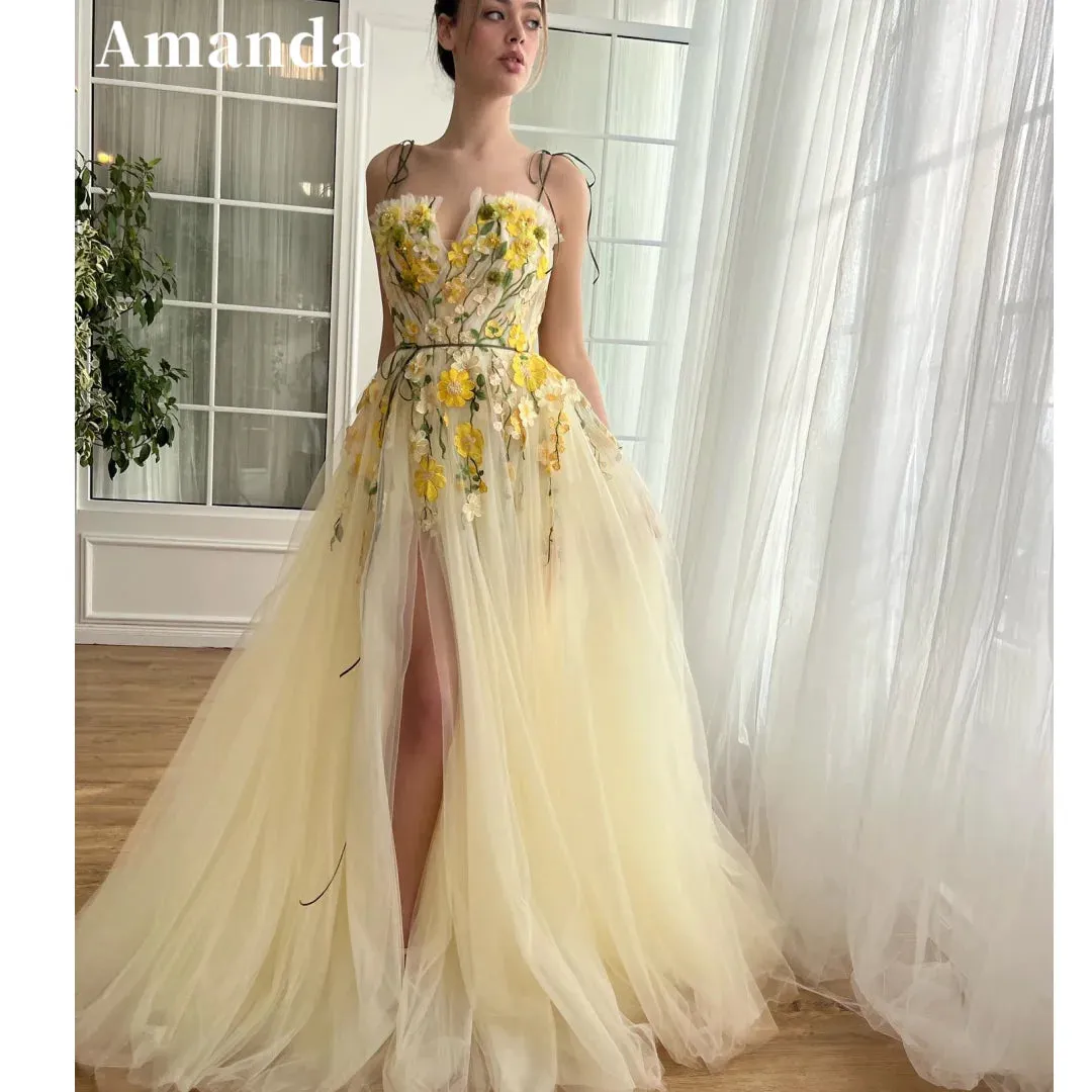 Uniwim Faint Yellow A-line Prom Dresses Lace Appliques Spaghetti Strap Formal Evening Sweep Train Side Split Sleeveless Clubbing